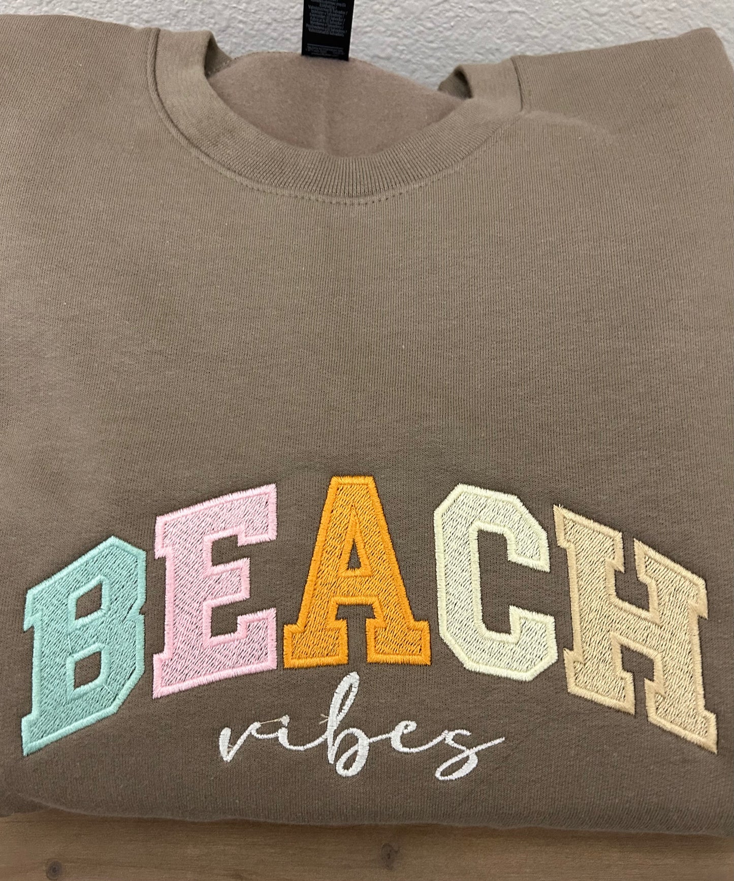BEACH Vibes Sweatshirt Brown Savana