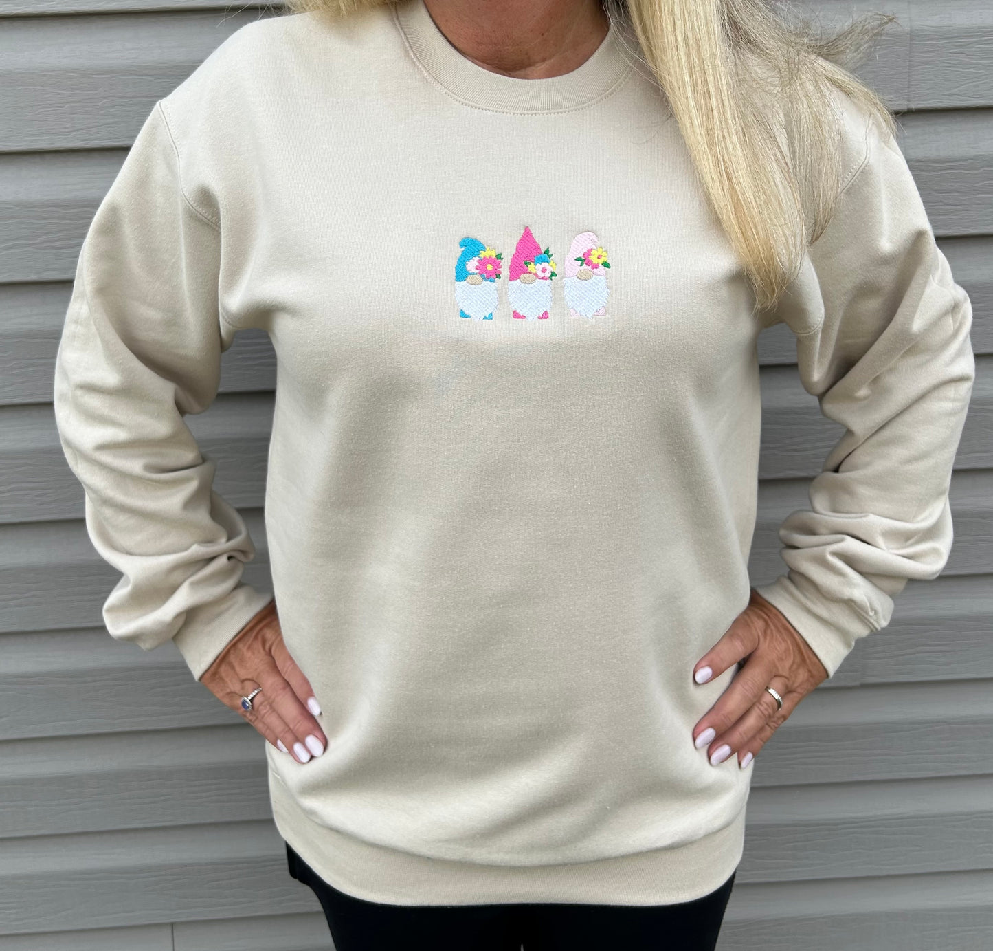 GNOME TRIO Sweatshirt Tan