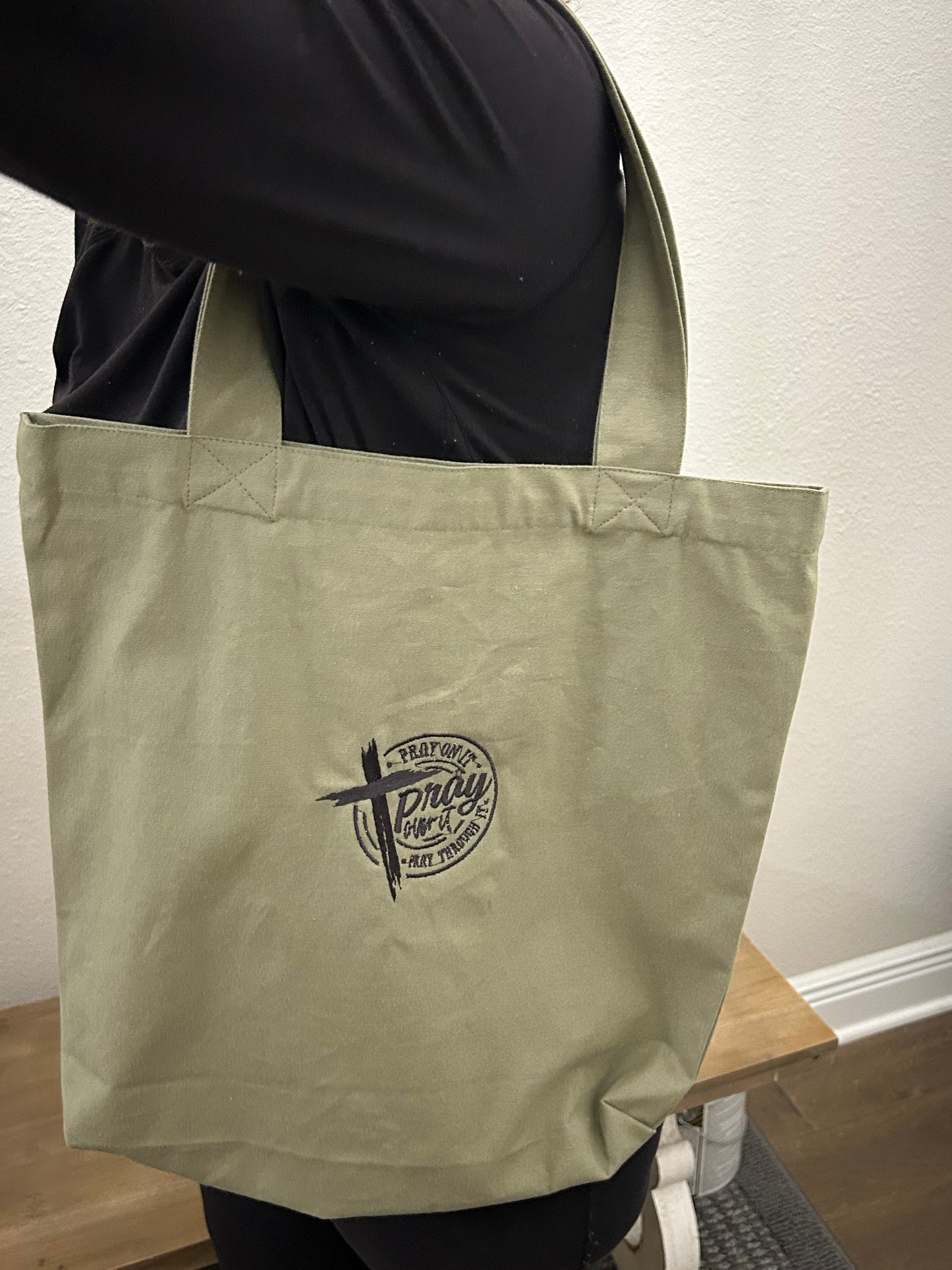 PRAY Tote Military Green